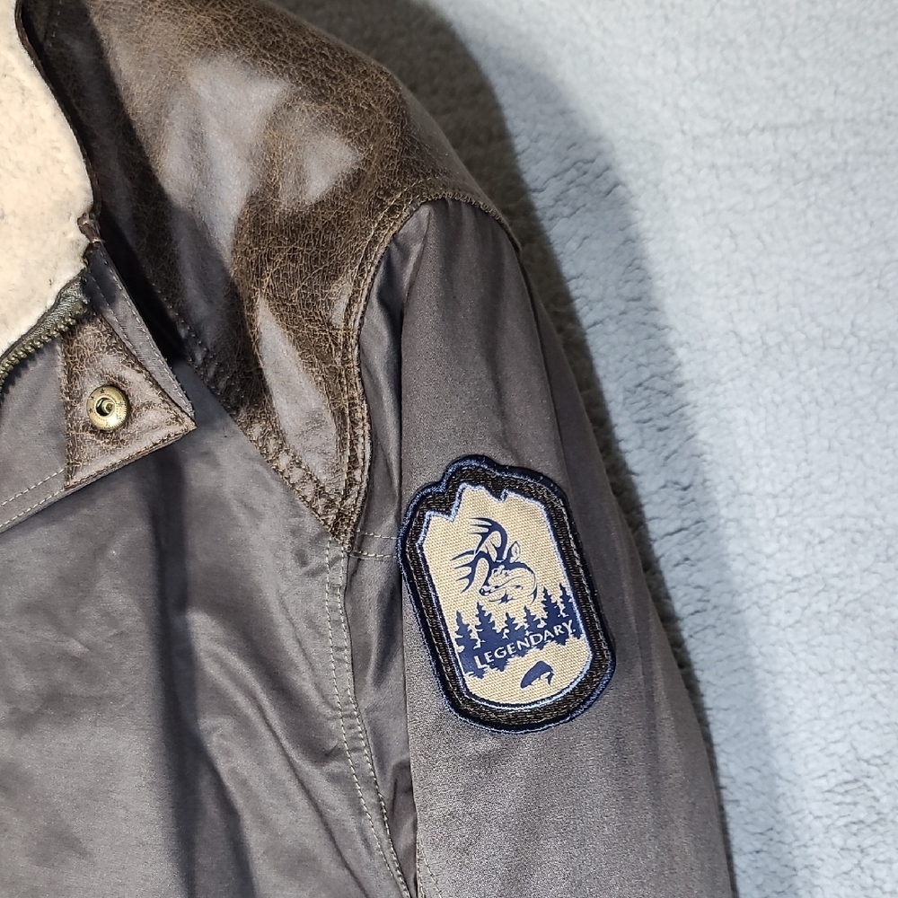 Legendary Whitetails Lodge Berber Lined  Jacket - Picture 4 of 10